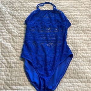 Worn Once Kenneth Cole Reaction Size Medium Crochet